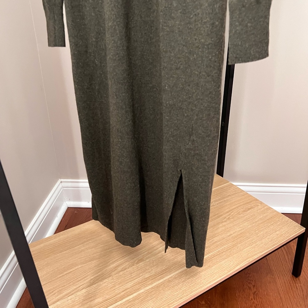 Banana Republic Long Sleeve Olive Dress - Picture 2 of 5